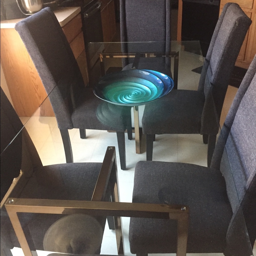 Furniture - Picture 2 of 4